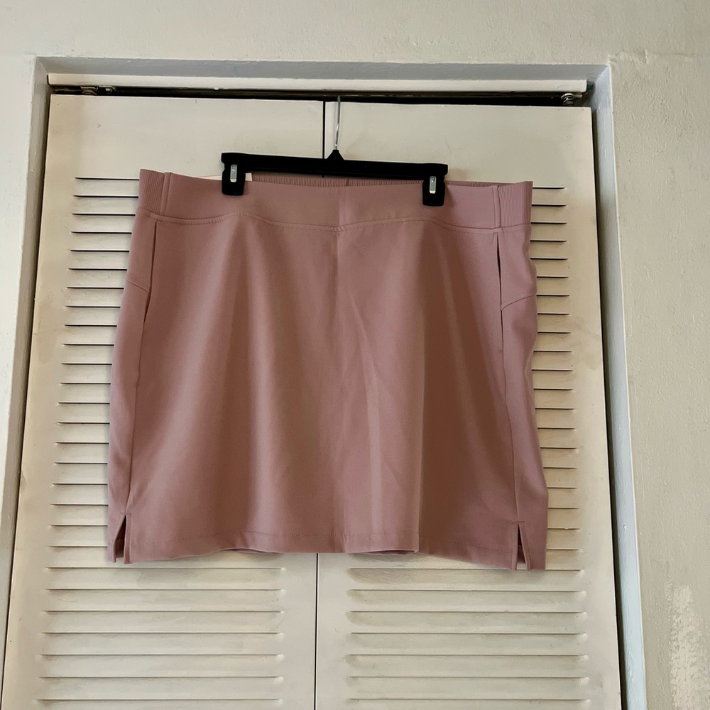 32 Degrees Elegant Pink Women's Skort